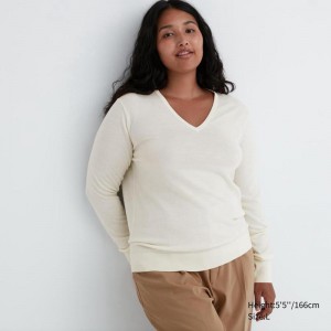 Uniqlo Merino V Neck Women Jumper Off White US | IYED-48071