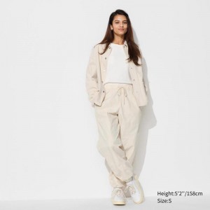 Uniqlo Parachute (Short) Women Trousers Natural US | LVGO-80631