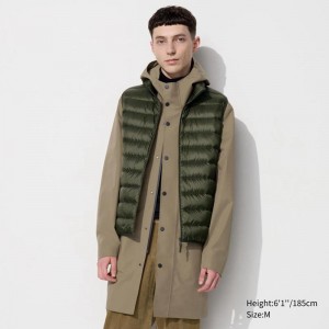 Uniqlo Ultra Light Men Down Vest Olive US | PQWR-21087