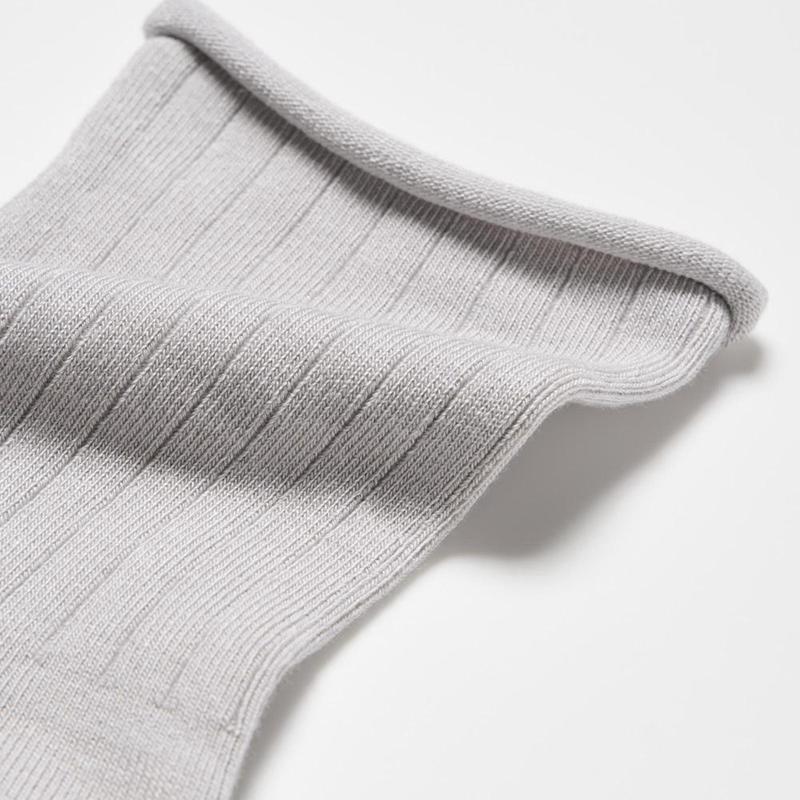 Uniqlo HEATTECH (Crew Roll) Women Socks Tights Light Grey  US |  PNSI-92580