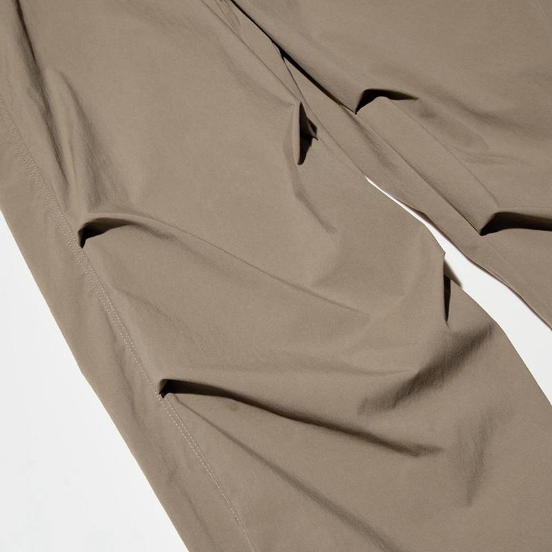 Uniqlo HEATTECH Parachute (Short) Women Trousers Brown  US |  LVUM-02689