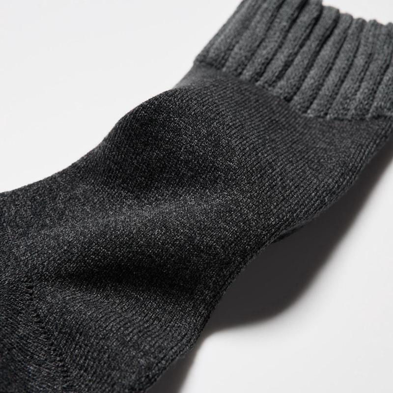 Uniqlo HEATTECH (Pile) Men Socks Grey  US |  NVJW-07512