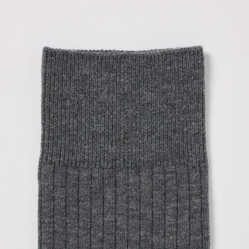 Uniqlo HEATTECH (Ribbed) Men Socks Dark Grey  US |  QVYB-73642