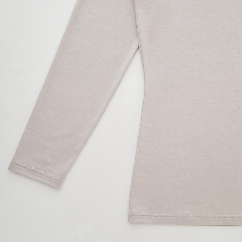 Uniqlo HEATTECH Scoop Neck Women T-Shirts Light Grey  US |  ODGT-78521