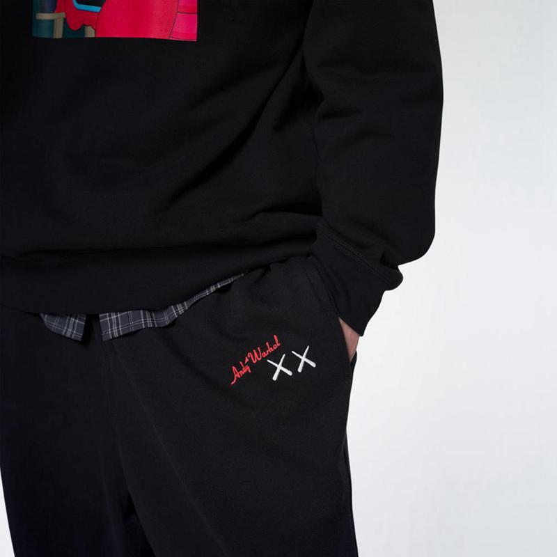 Uniqlo KAWS + Warhol UT Women Joggers Black  US |  ZKGU-71048