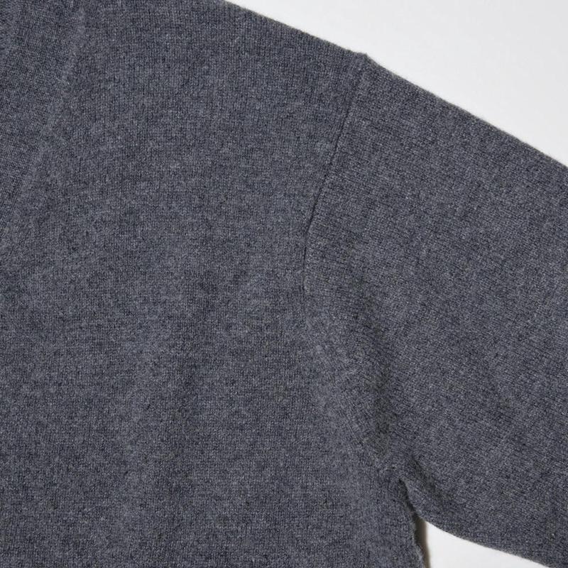 Uniqlo Lambswool V Neck Men Cardigan Grey  US |  NRAG-64817