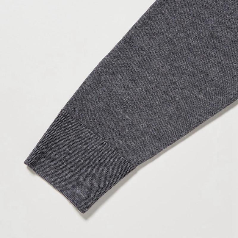 Uniqlo Merino V Neck Men Jumper Grey  US |  CHAG-79684