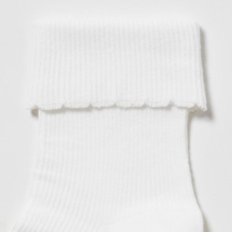 Uniqlo (Ribbed, Mellow Stitch, 3 Pairs) Kids' Socks White  US |  TWQH-30674