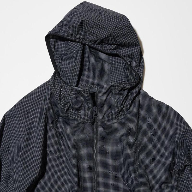 Uniqlo UV Protection Pocketable (Print) Men Parka Black  US |  TRNA-64953