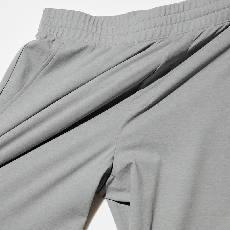 Uniqlo Ultra Stretch DRY-EX Men Joggers Dark Grey  US |  ZLVA-51942